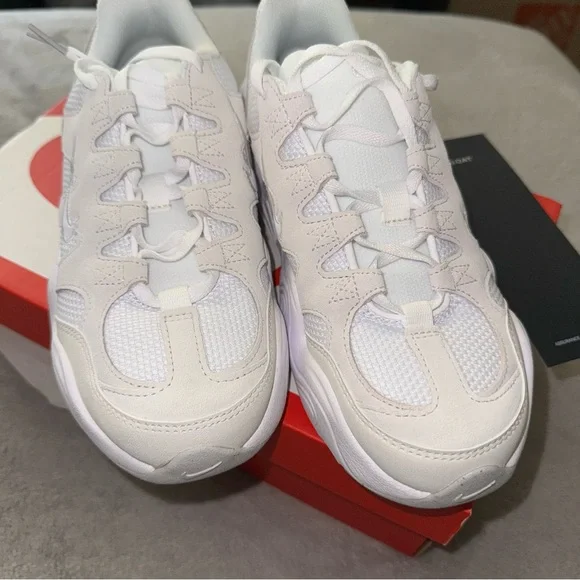 2023 Nike Women’s Tech Hera 'Photon Dust White' Cream Sneakers - Picture 6 of 15